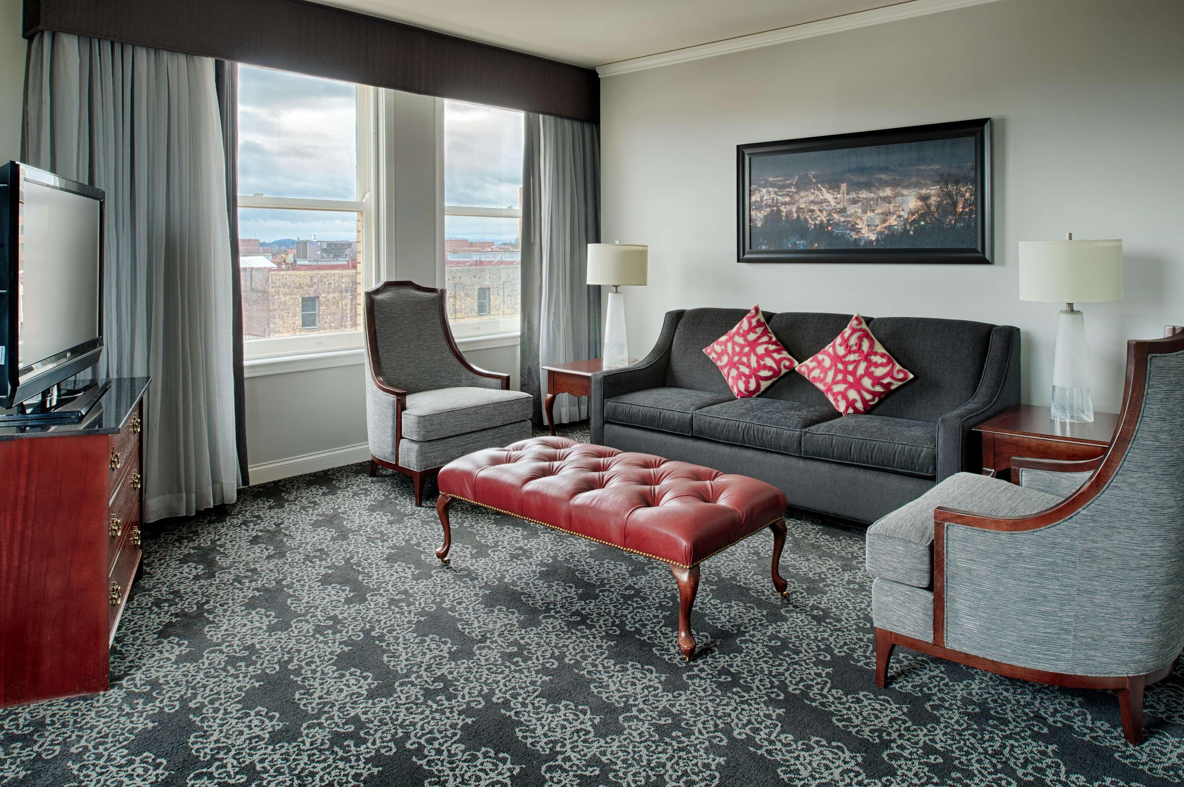 Embassy Suites By Hilton Portland Downtown Екстер'єр фото