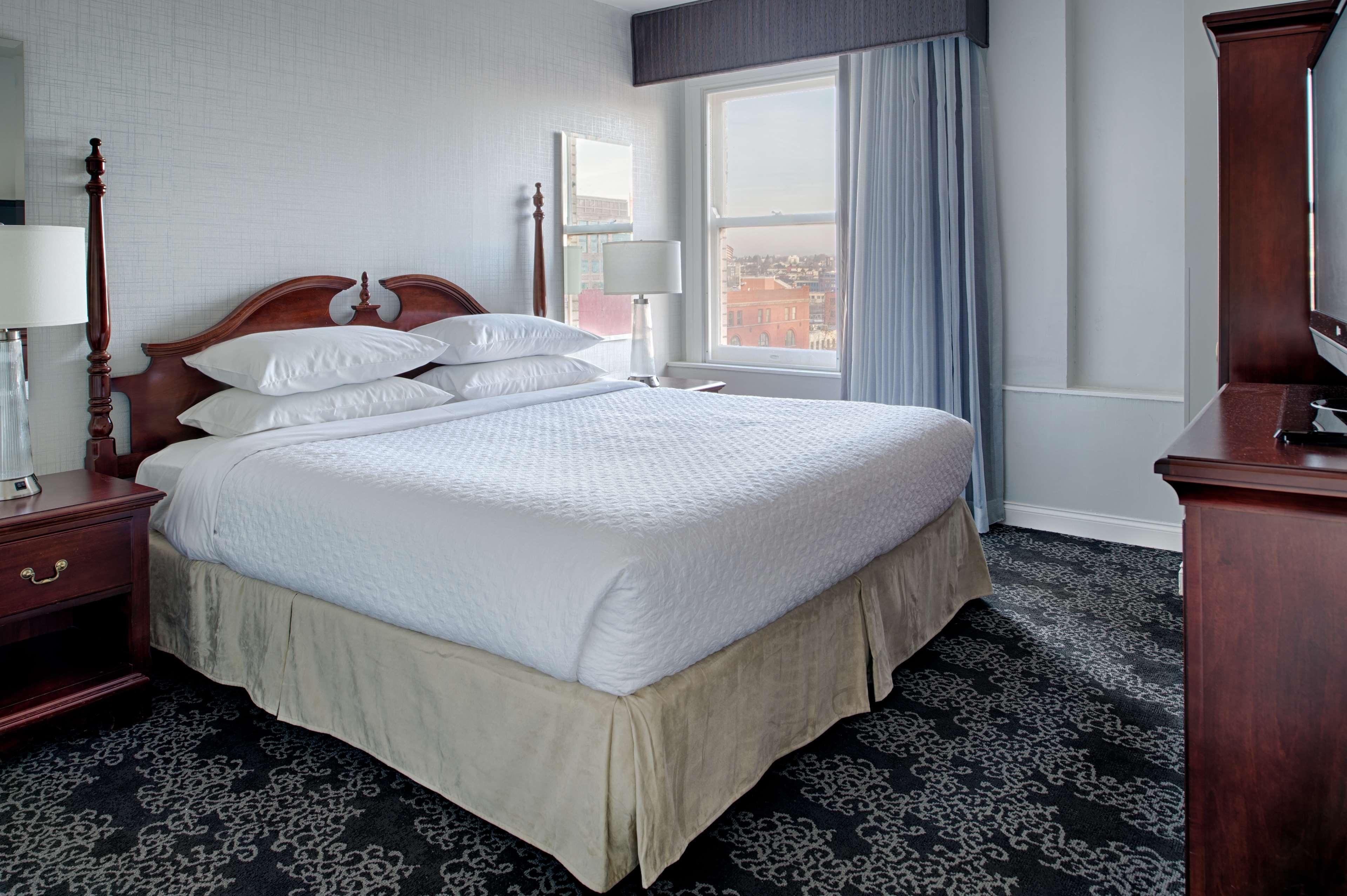 Embassy Suites By Hilton Portland Downtown Екстер'єр фото
