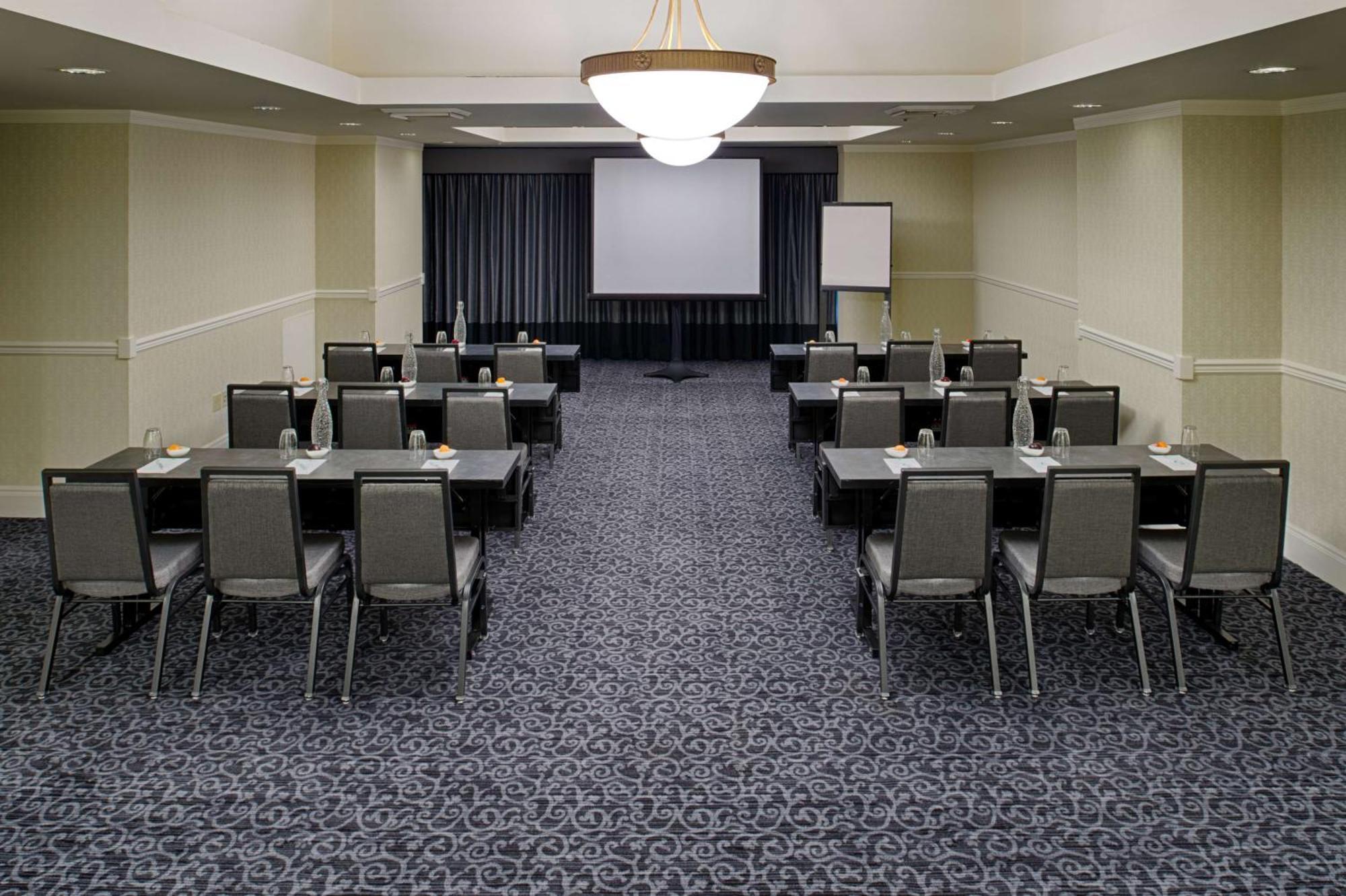 Embassy Suites By Hilton Portland Downtown Екстер'єр фото