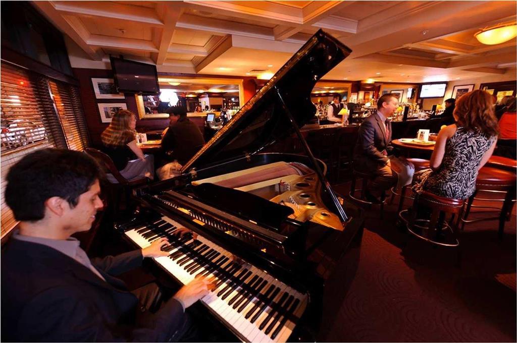 Embassy Suites By Hilton Portland Downtown Ресторан фото